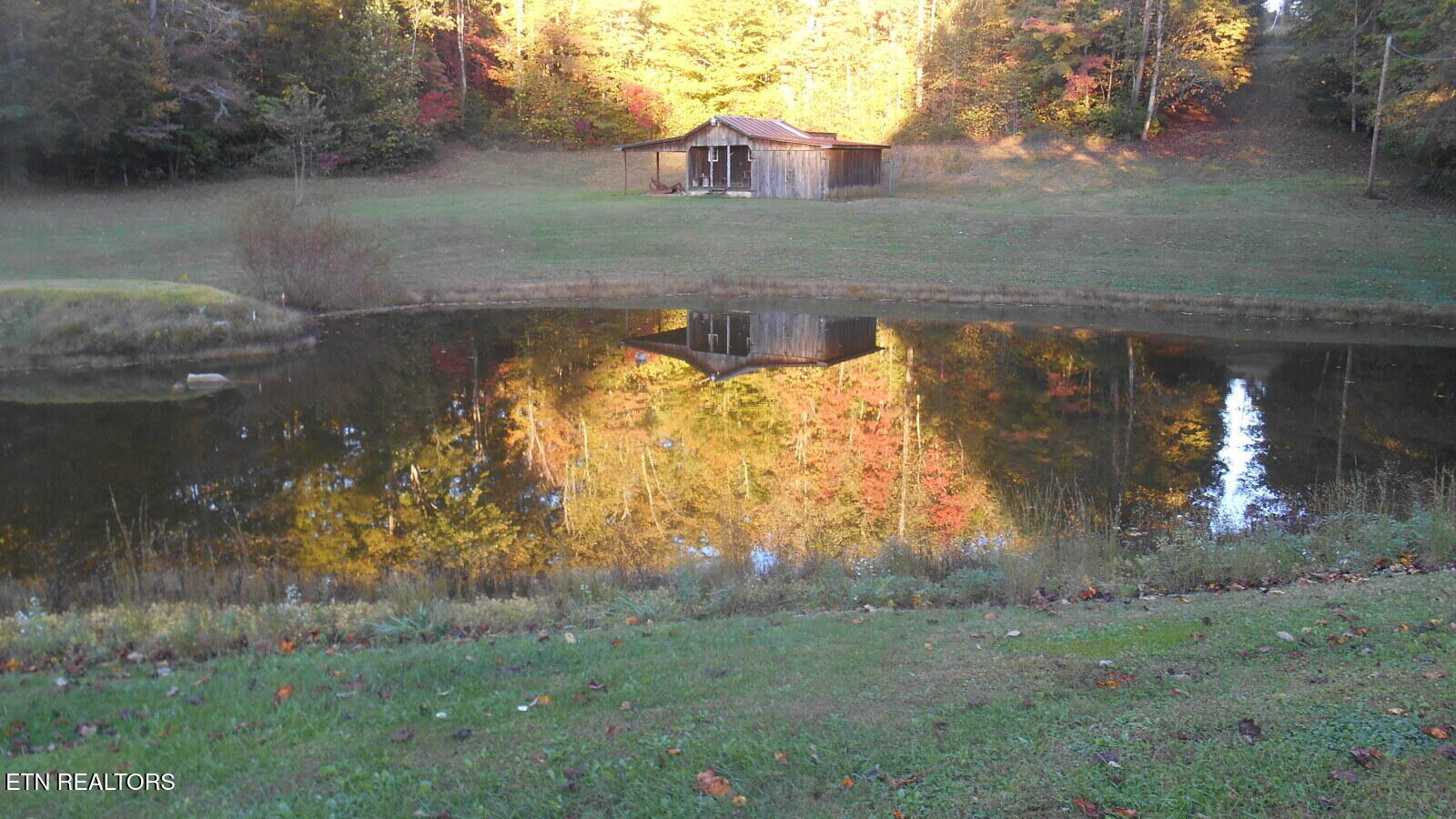 882 Walker Rd