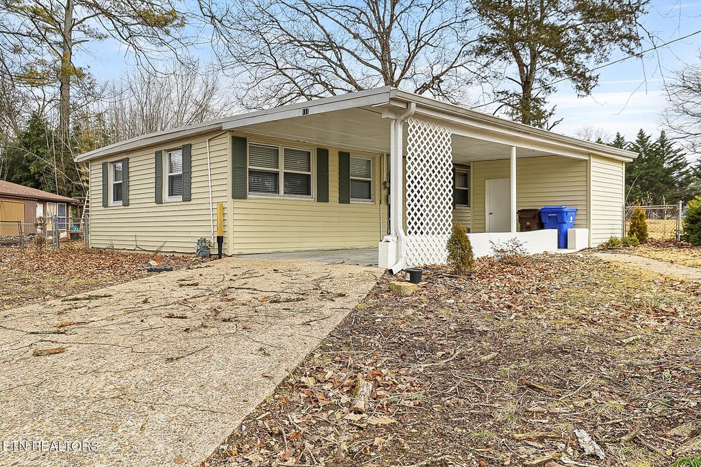 Photo of 111 Goucher Circle, Oak Ridge, TN 37830 (MLS # 1328733)