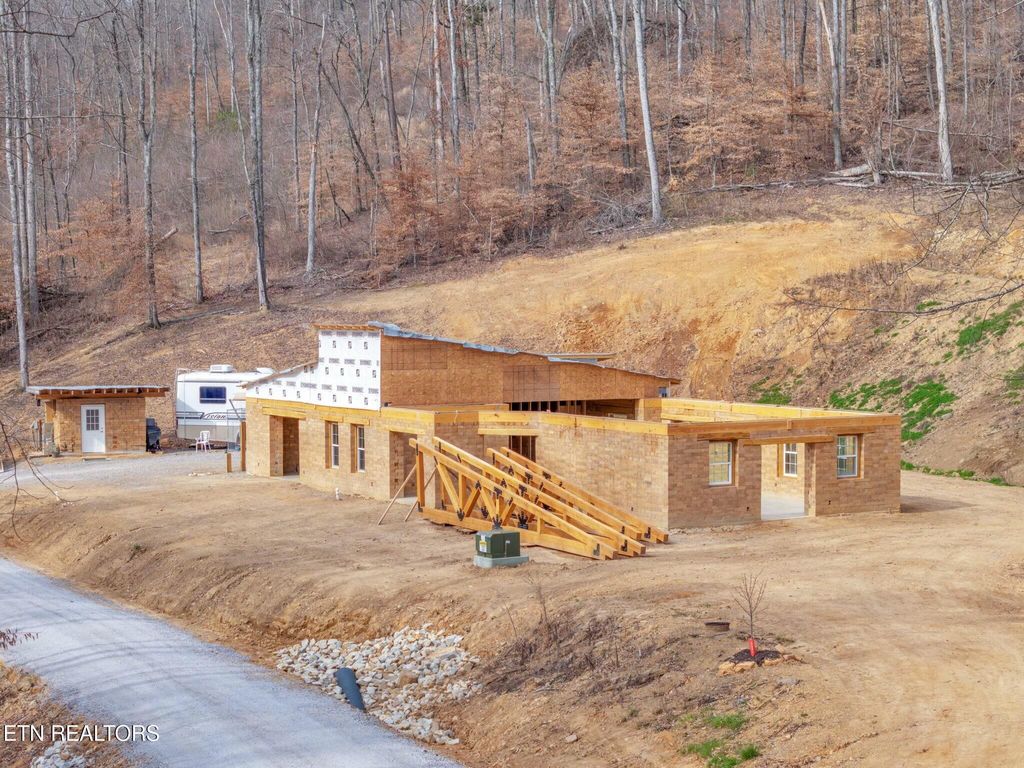 Photo of 189 Lost Ridge Rd, Clinton, TN 37716 (MLS # 1293628)