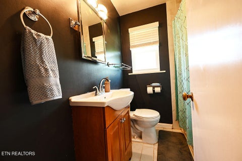 Tiny photo for 122 Salem Rd, Oak Ridge, TN 37830 (MLS # 1347607)