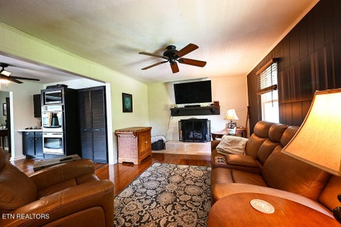 Tiny photo for 122 Salem Rd, Oak Ridge, TN 37830 (MLS # 1347607)