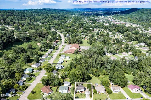 Tiny photo for 122 Salem Rd, Oak Ridge, TN 37830 (MLS # 1347607)