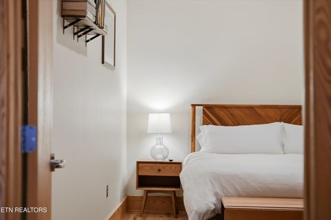 Tiny photo for 100 S Gay St #209, Knoxville, TN 37902 (MLS # 1338319)