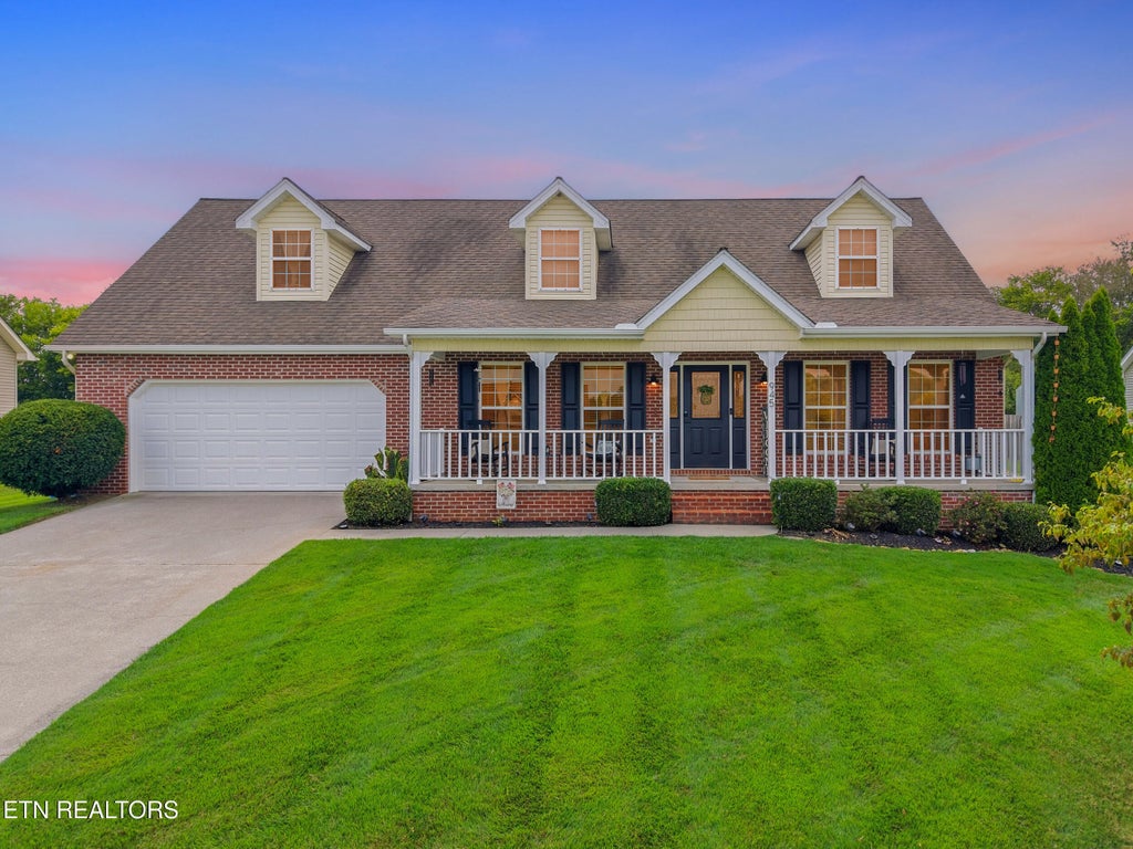 Photo of 945 Carter Springs Drive, Maryville, TN 37801 (MLS # 1353150)