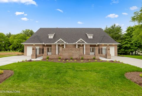 Photo of 910 Fine Glen Drive, Sevierville, TN 37862 (MLS # 1340691)