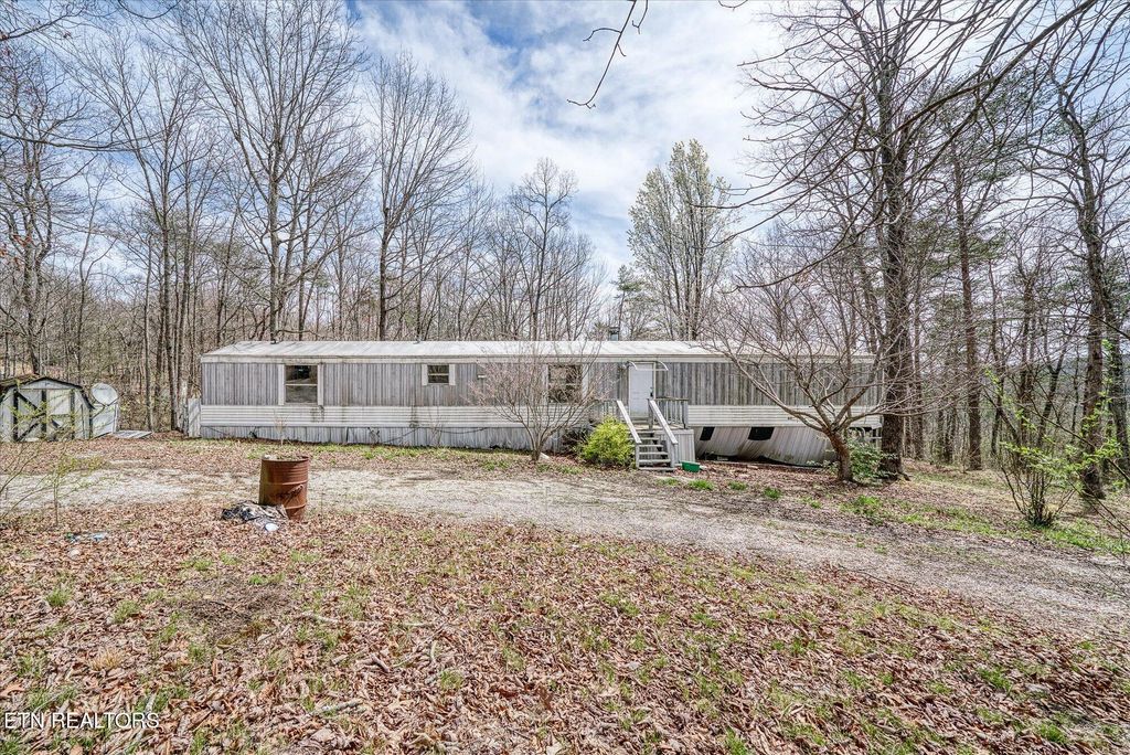 Photo of 471 Fall Creek Rd, Rockwood, TN 37854 (MLS # 1294587)