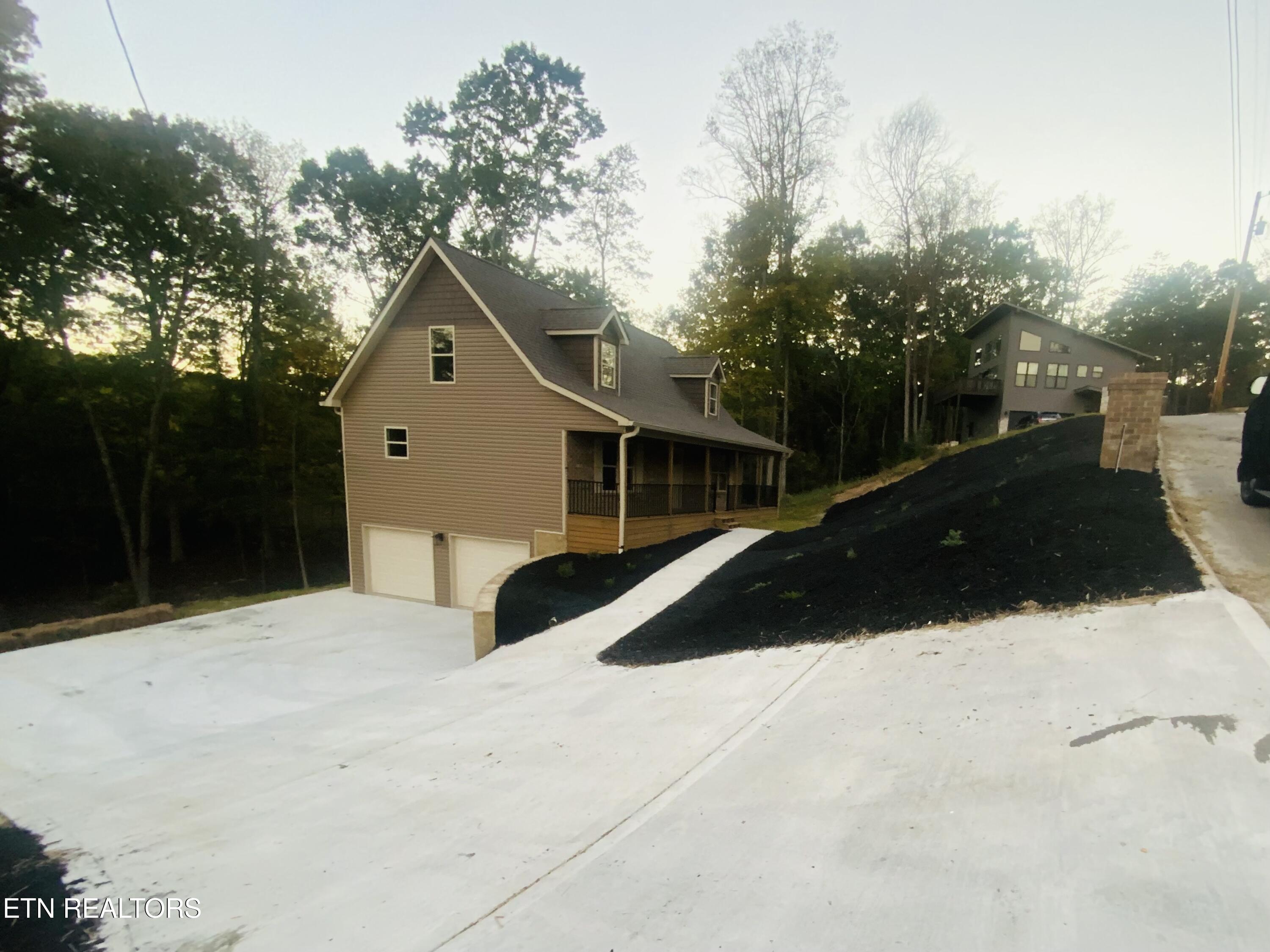 114 Stem Lane
