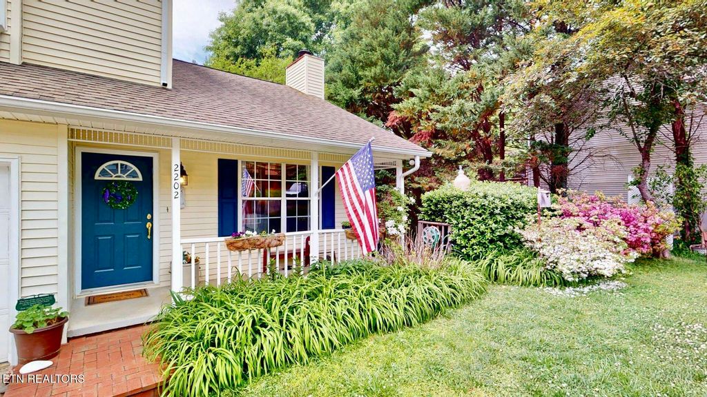 Photo of 2202 Orchard Meade Lane, Knoxville, TN 37923 (MLS # 1338581)