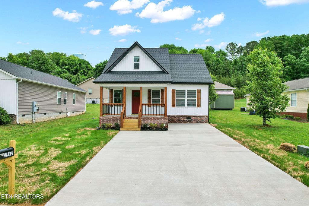 Photo of 1717 Southern Heights Circle, Cleveland, TN 37311 (MLS # 1338807)