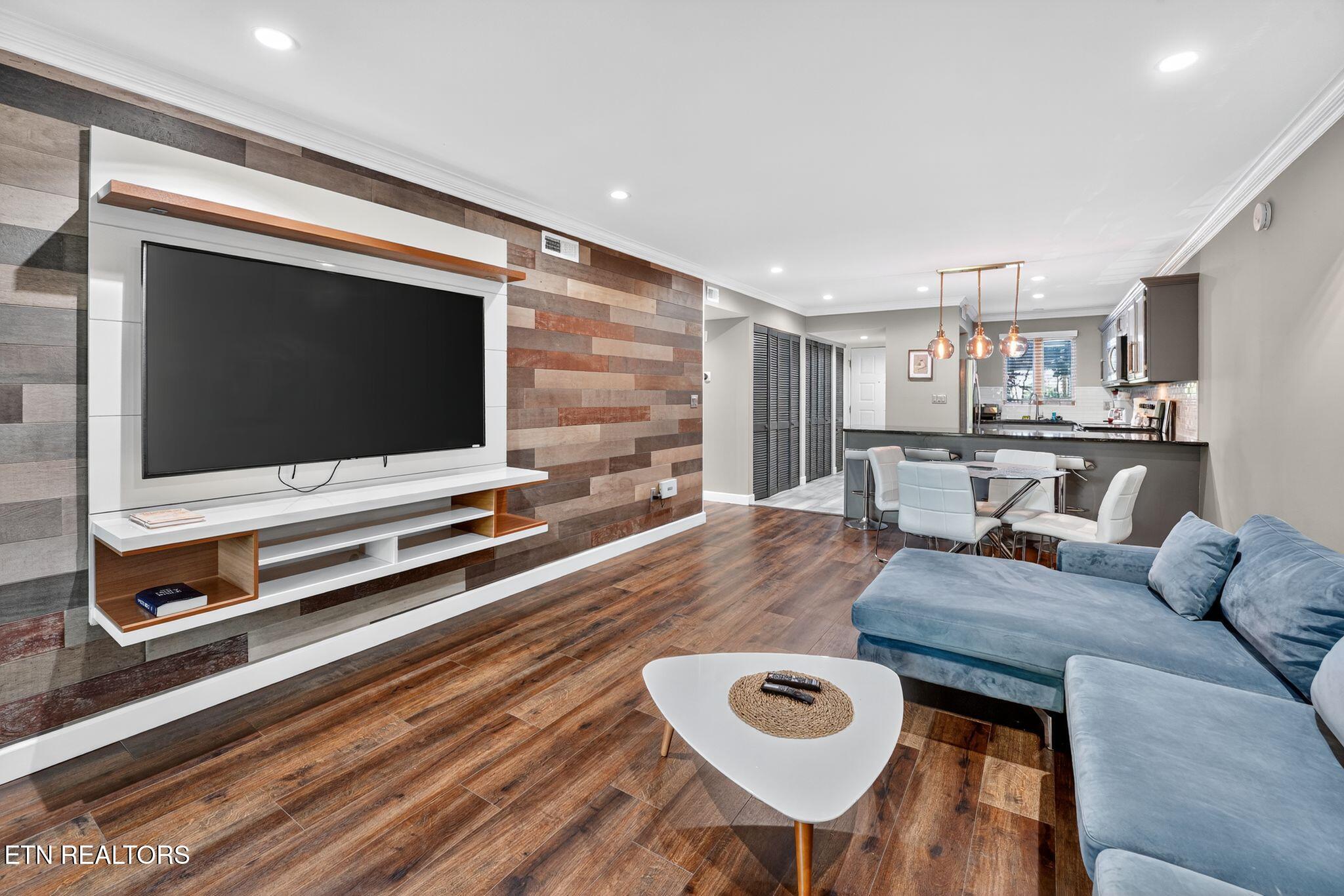 3621 Householder St 1