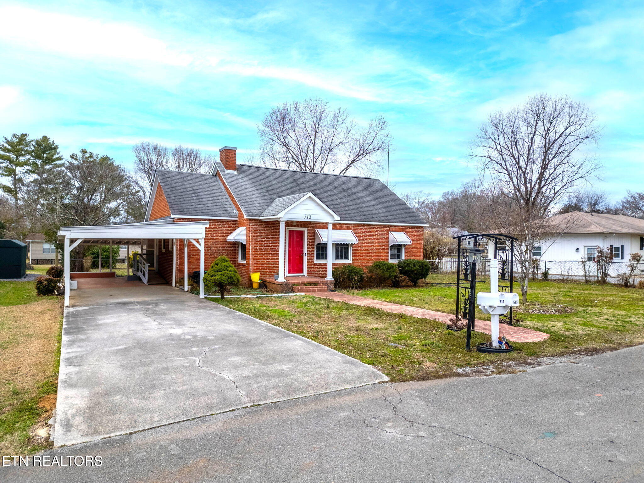 513 Reynolds Ave