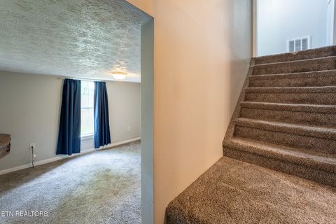 Tiny photo for 1301 Jefferson Ave, Maryville, TN 37804 (MLS # 1326384)