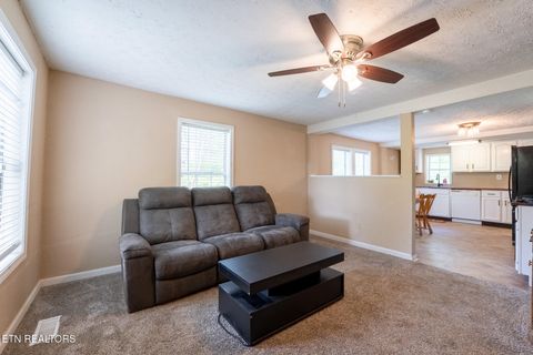 Tiny photo for 1301 Jefferson Ave, Maryville, TN 37804 (MLS # 1326384)