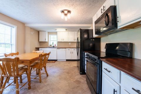 Tiny photo for 1301 Jefferson Ave, Maryville, TN 37804 (MLS # 1326384)