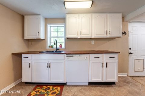 Tiny photo for 1301 Jefferson Ave, Maryville, TN 37804 (MLS # 1326384)