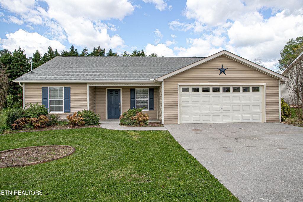 Photo of 7606 Stonewood Creek Drive, Corryton, TN 37721 (MLS # 1259197)