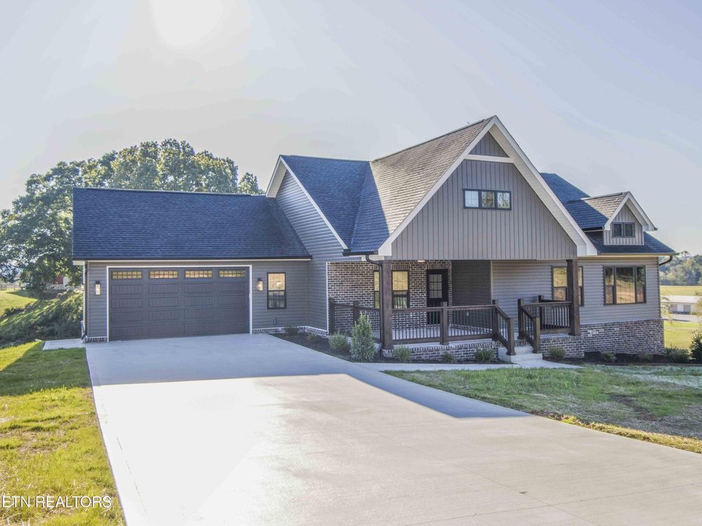 Photo of 116 Duseth Drive, Sweetwater, TN 37874 (MLS # 1268517)