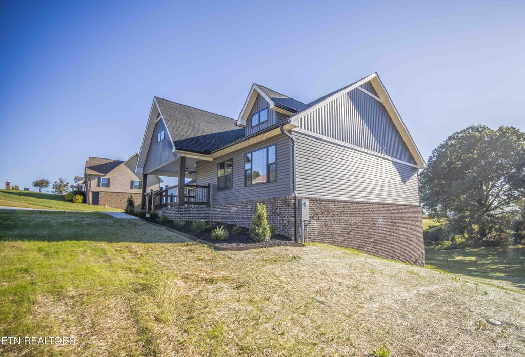 Photo of 116 Duseth Drive, Sweetwater, TN 37874 (MLS # 1268517)