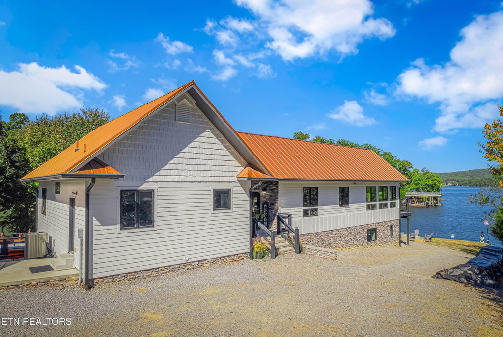 Photo of 1456 Indian Shadows Drive, Ten Mile, TN 37880 (MLS # 1356848)