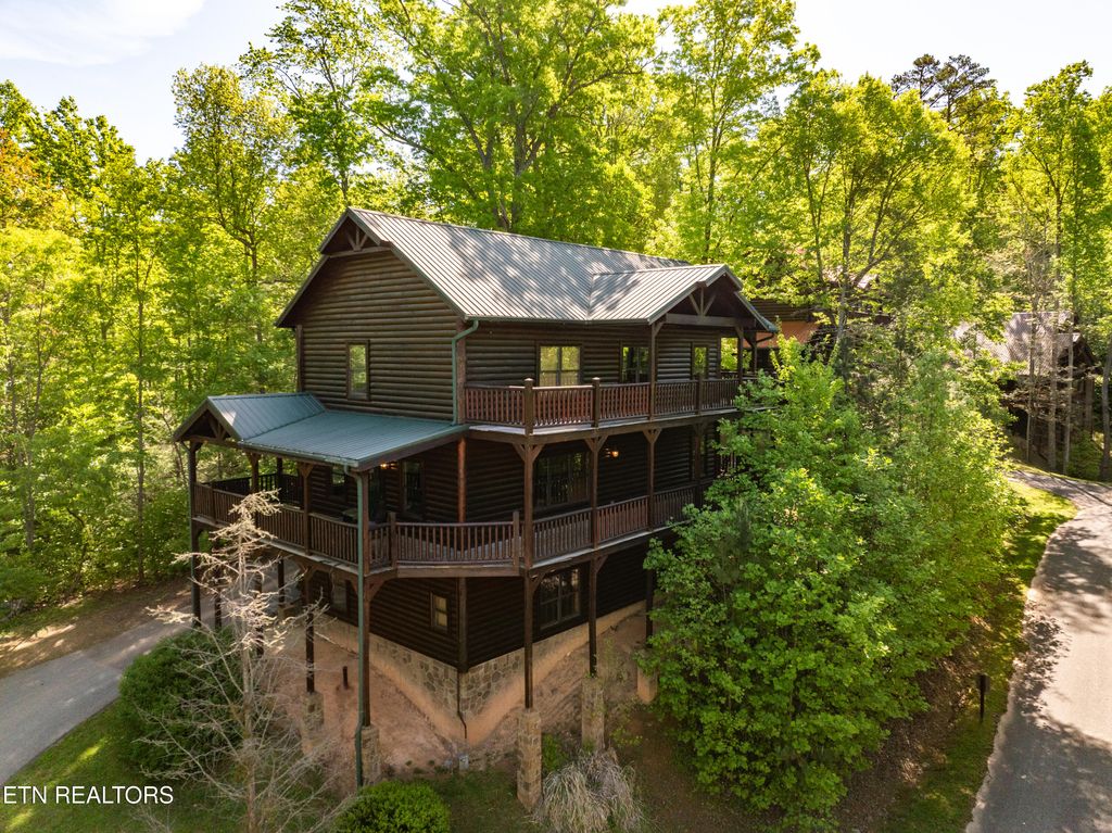 Photo of 1820 Elk Springs Way, Gatlinburg, TN 37738 (MLS # 1333158)