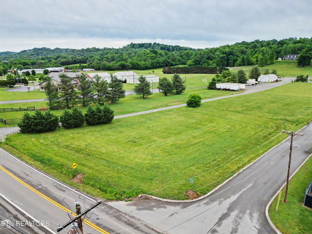 Photo of 3641 Louisville Rd, Louisville, TN 37777 (MLS # 1338751)