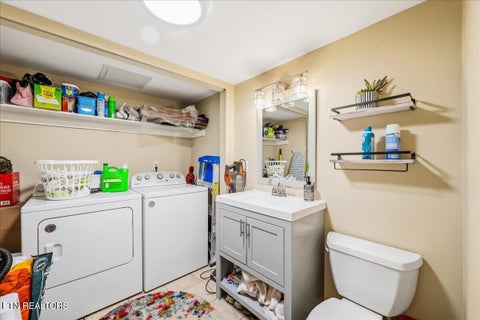 Tiny photo for 1974 Cherokee Bluff Drive, Knoxville, TN 37920 (MLS # 1349633)