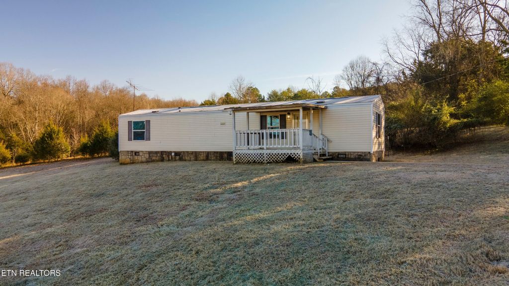 Photo of 1754 Buck Hollow Rd, New Market, TN 37820 (MLS # 1324713)