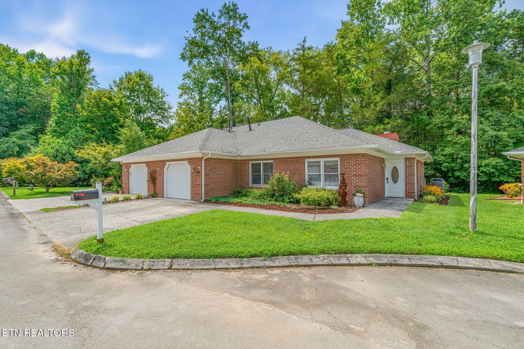 Photo of 13 Bellhaven Lane, Oak Ridge, TN 37830 (MLS # 1349266)