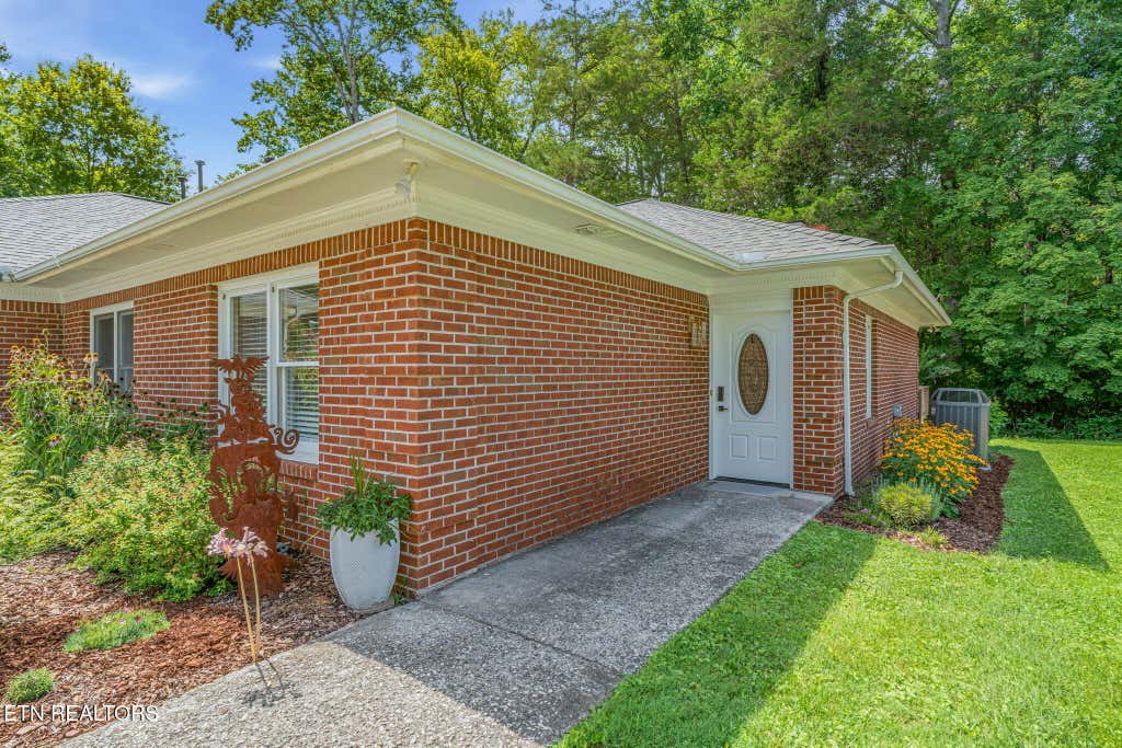 Photo of 13 Bellhaven Lane, Oak Ridge, TN 37830 (MLS # 1349266)