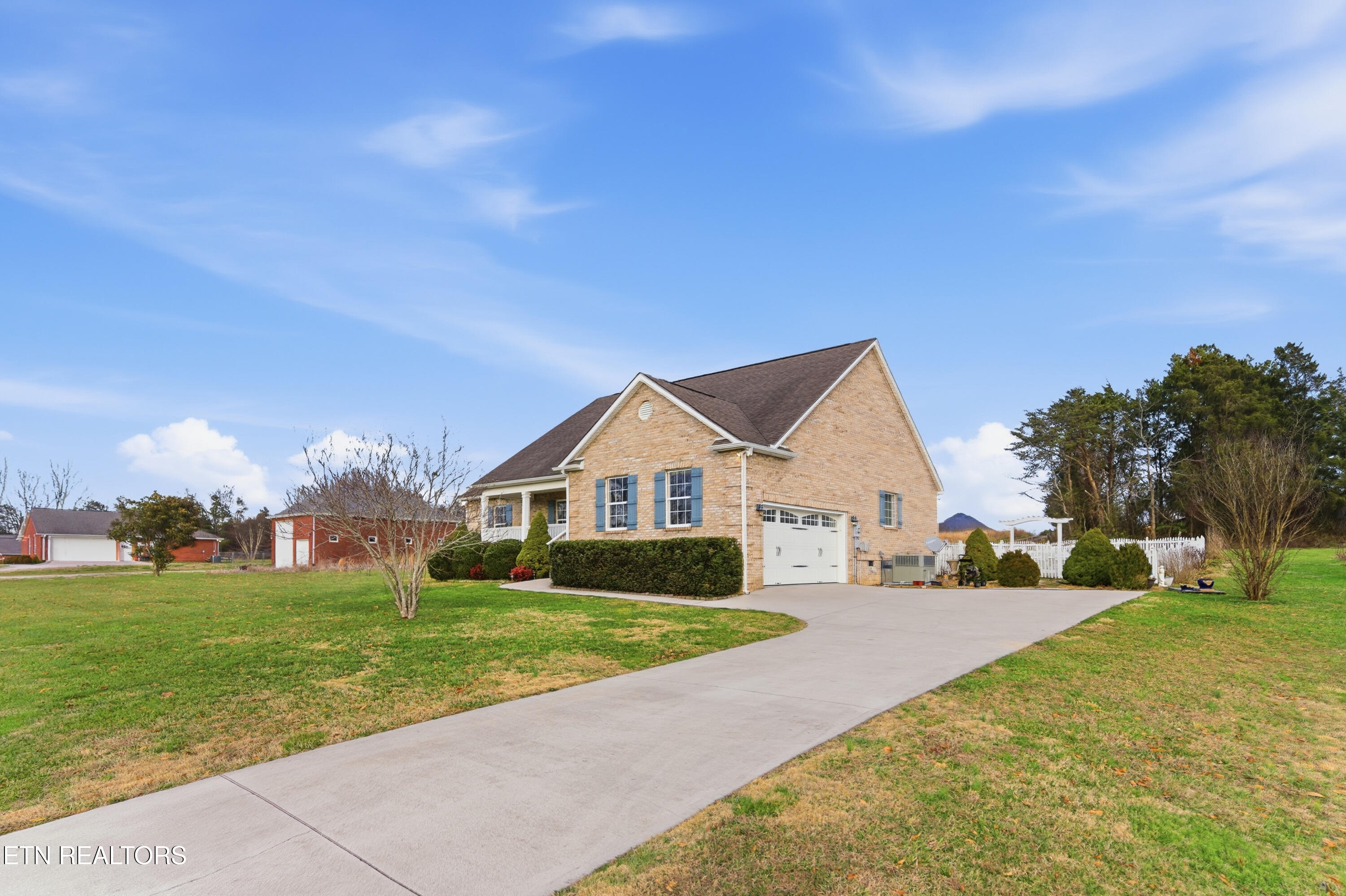 9650 Captain Smith Lane