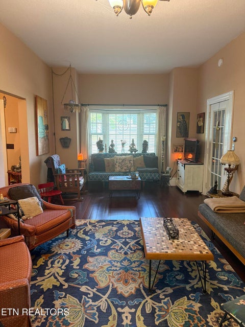 Tiny photo for 922 Chickamauga Ave, Knoxville, TN 37917 (MLS # 1356211)