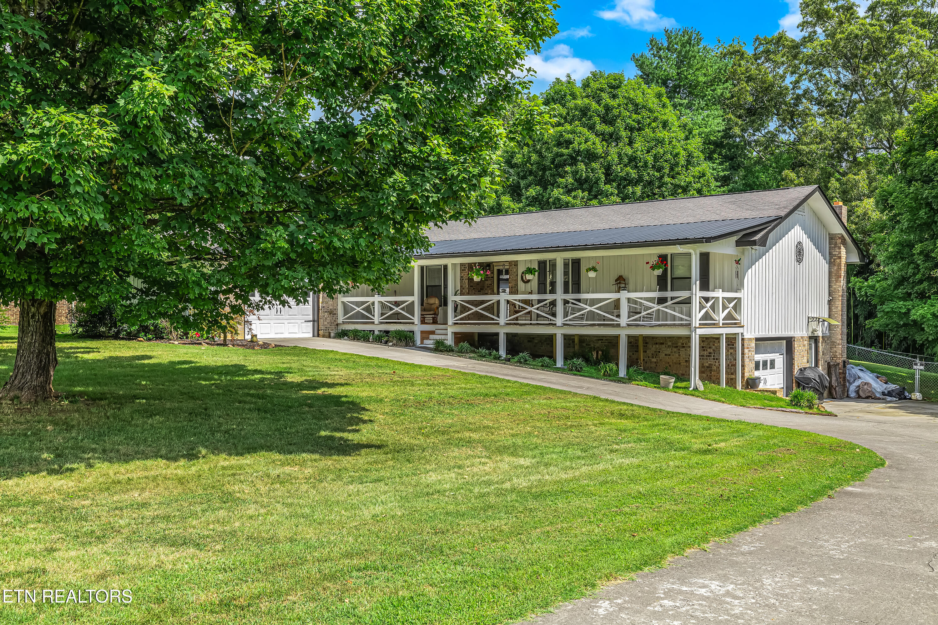1038 Valley View Circle