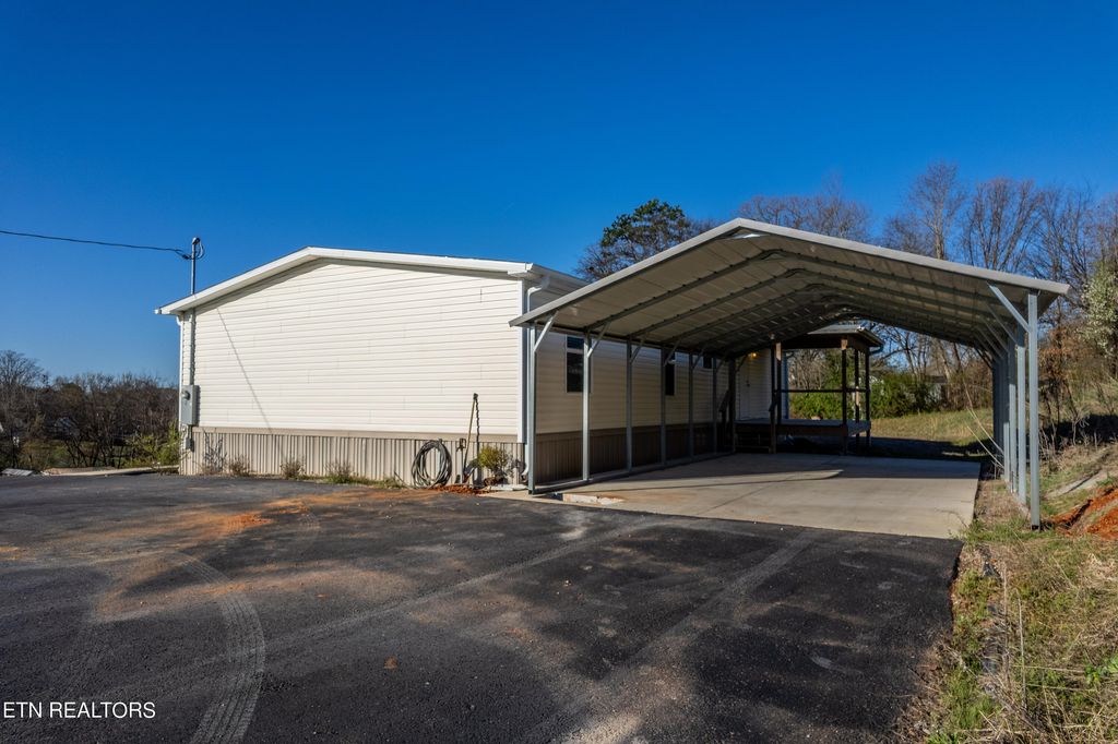 Photo of 4725 Shady Rd, Strawberry Plains, TN 37871 (MLS # 1256140)