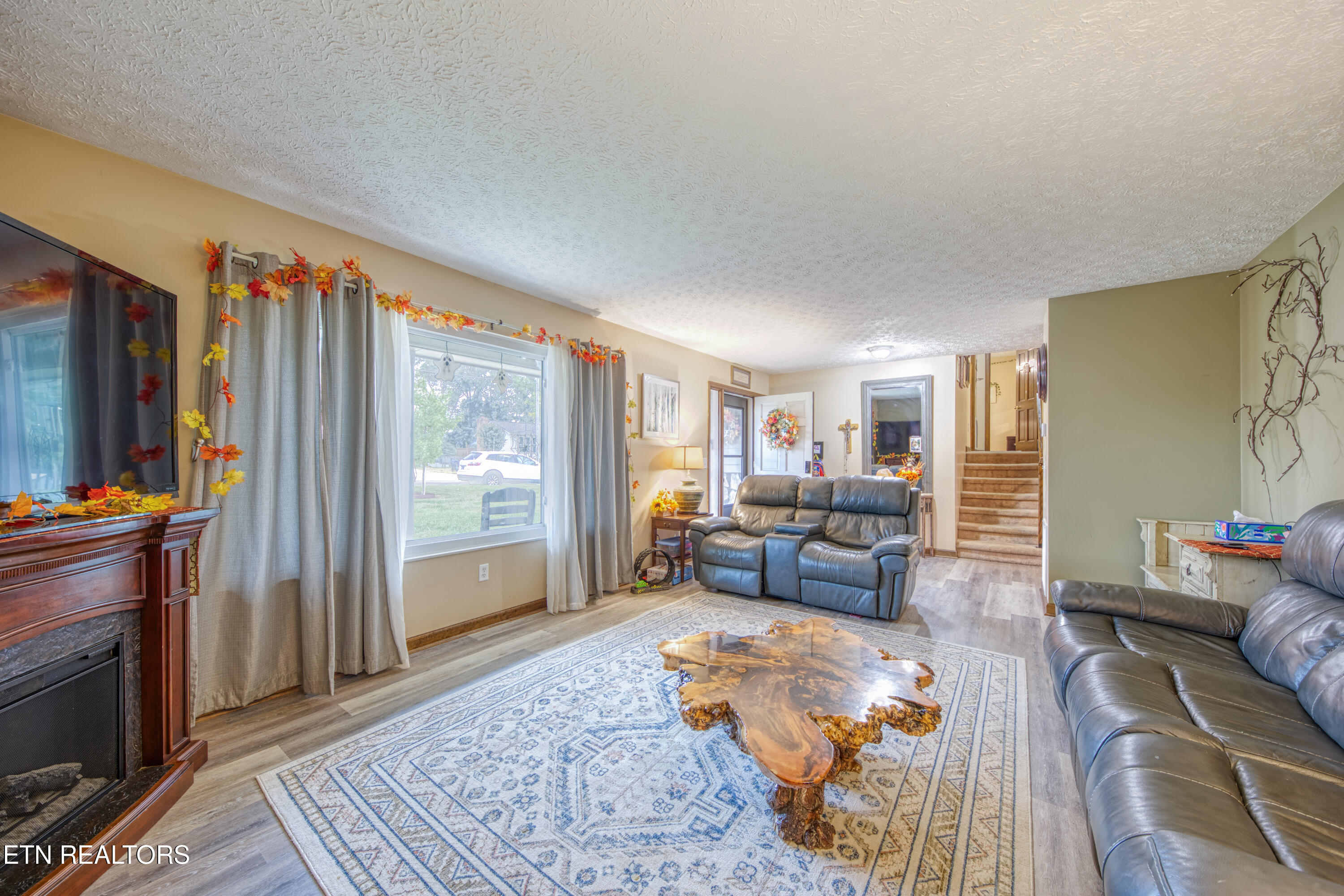 2327 Eau Clair Drive