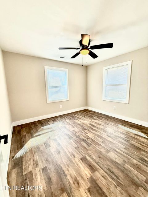 Tiny photo for 1717 Opal St, Jefferson City, TN 37760 (MLS # 1330205)