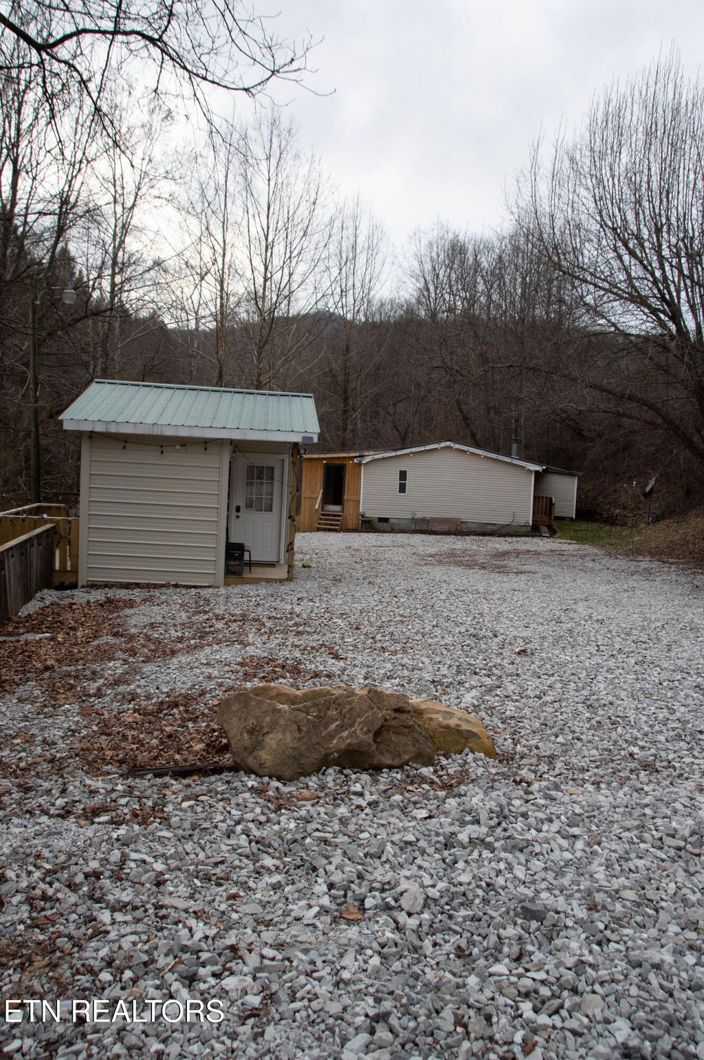 Photo of 332 HABERSHEM Rd, Duff, TN 37729 (MLS # 1331270)