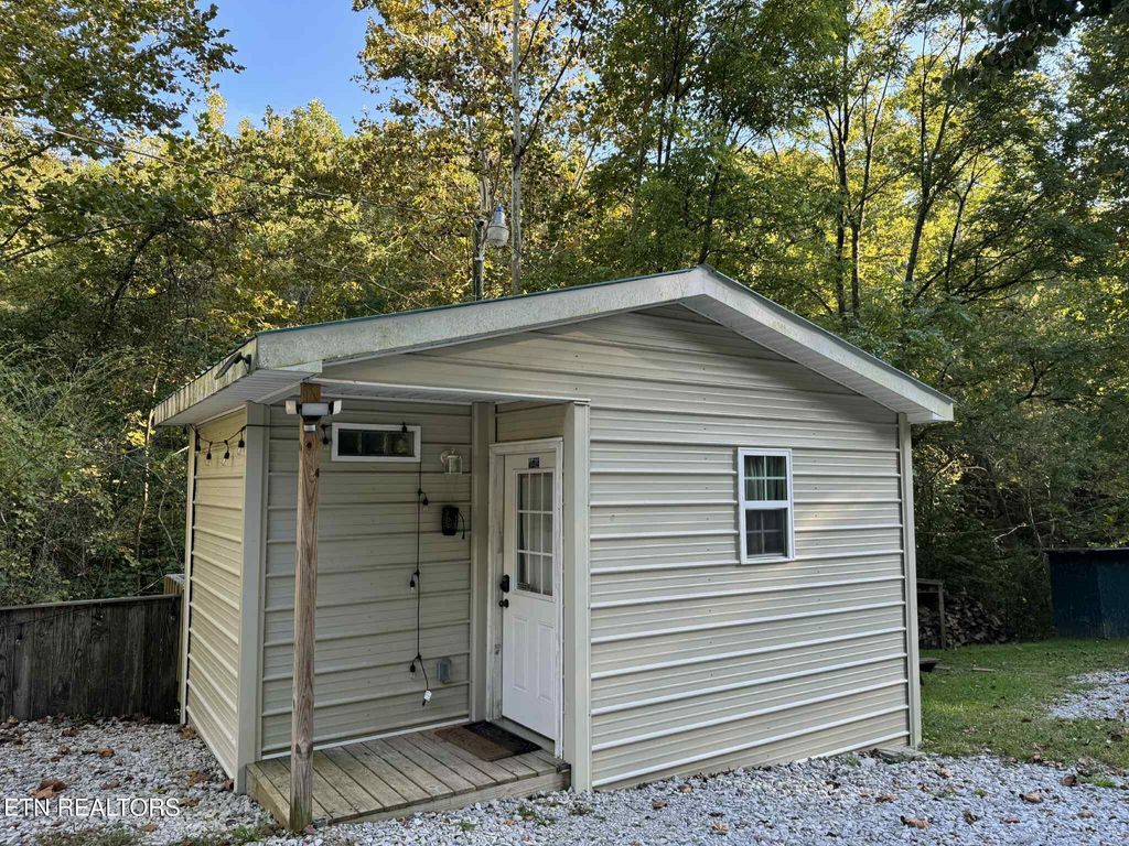 Photo of 332 HABERSHEM Rd, Duff, TN 37729 (MLS # 1331270)