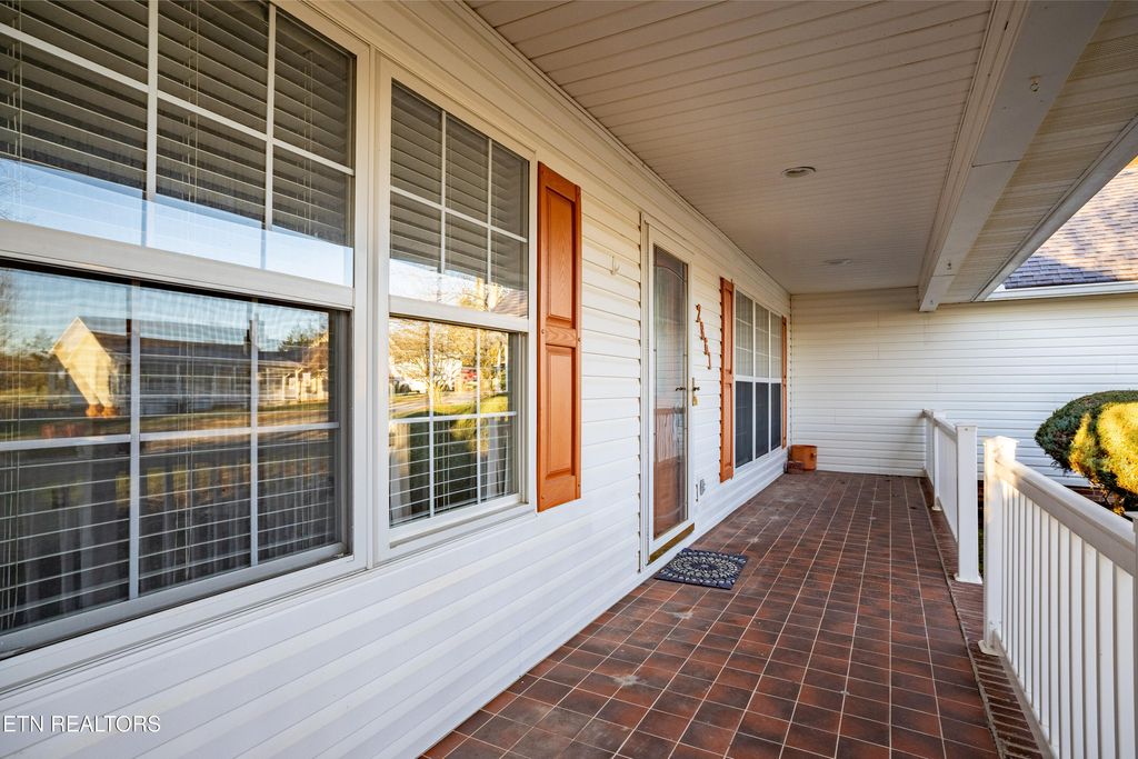 Photo of 2861 Rhett Butler Drive, Louisville, TN 37777 (MLS # 1286324)