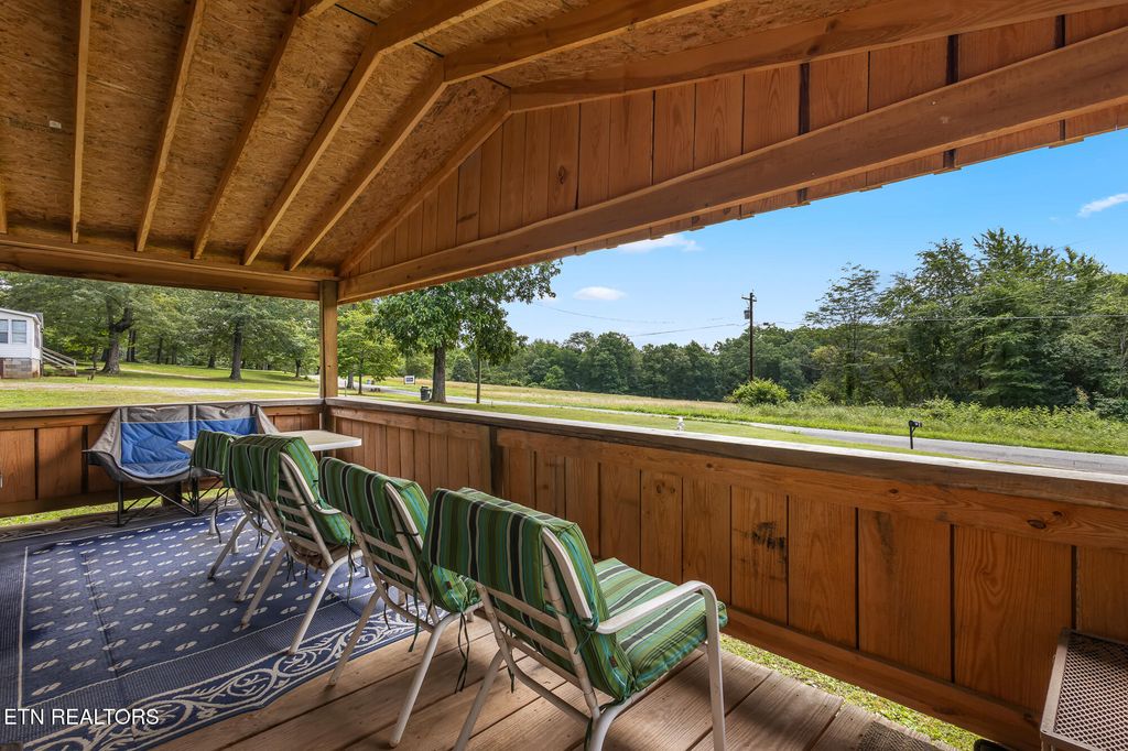 Photo of 427 Old Sweetwater Rd, Sweetwater, TN 37874 (MLS # 1302369)