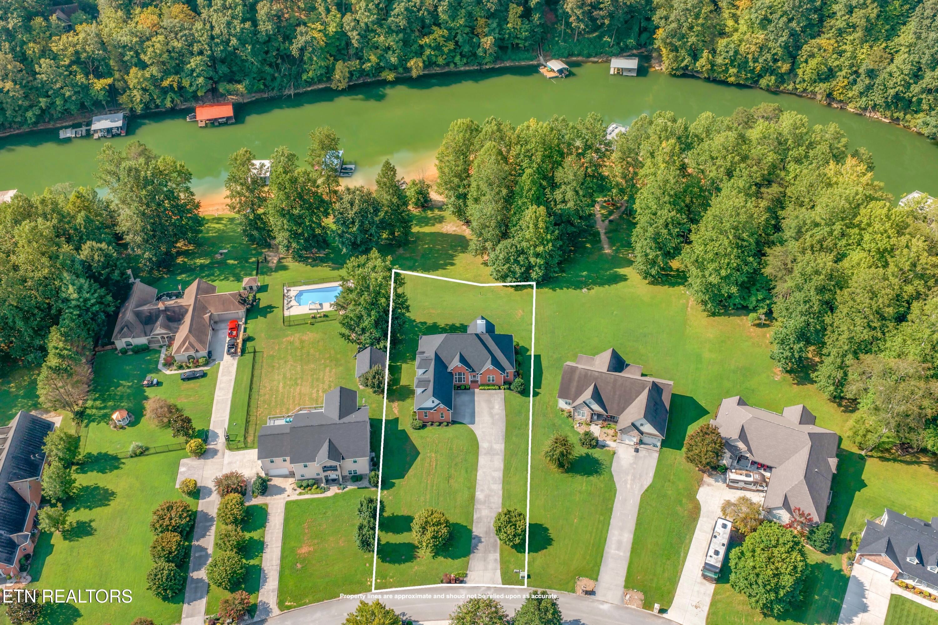 267 Paradise Lane