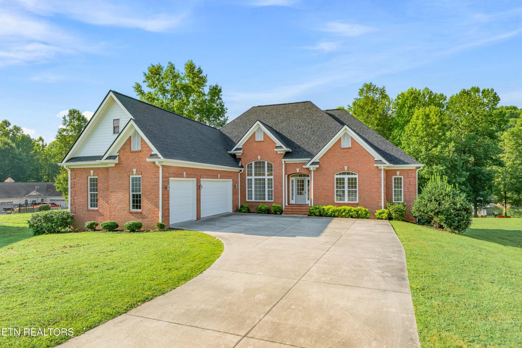 Photo of 267 Paradise Lane, Jacksboro, TN 37757 (MLS # 1353854)