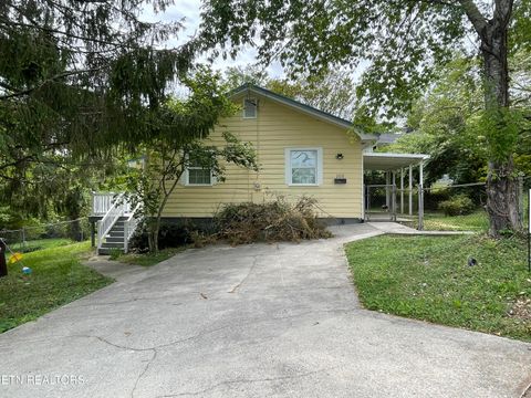 Photo of 103 Cahill Lane, Oak Ridge, TN 37830 (MLS # 1336749)