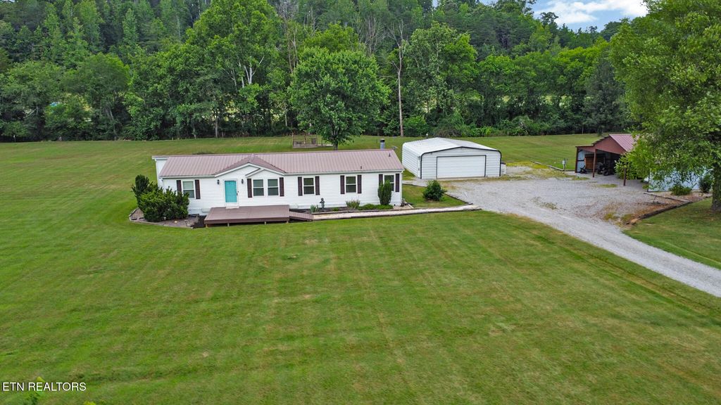 Photo of 106 Wolf Creek Rd, Kingston, TN 37763 (MLS # 1306924)