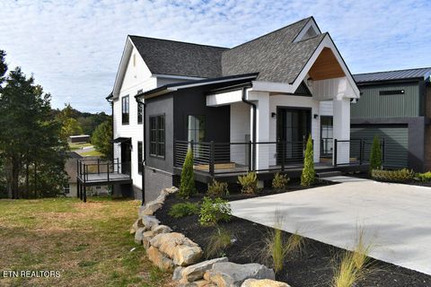 Photo of 2309 Rock Gardens Drive, Sevierville, TN 37876 (MLS # 1318036)