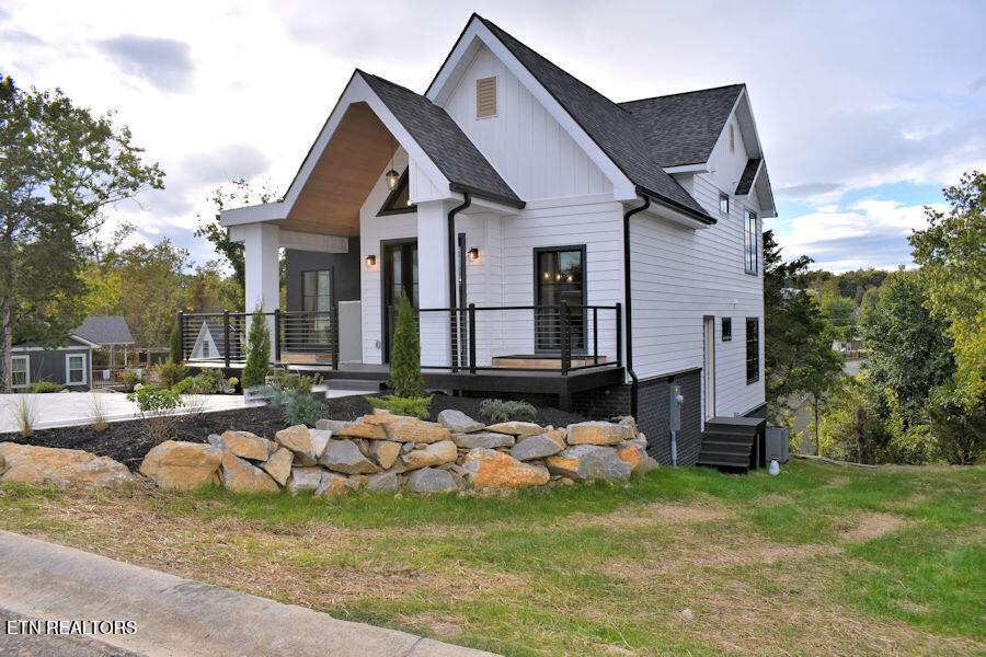 2309 Rock Gardens Drive