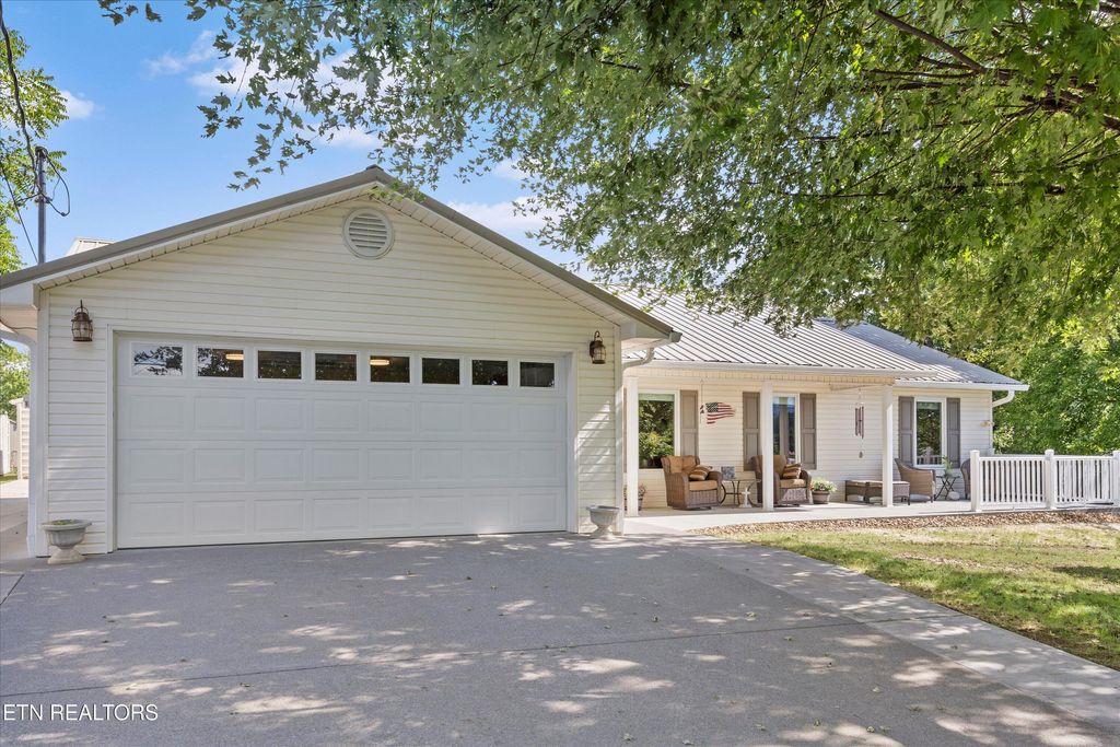 Photo of 344 Park View Circle, Pigeon Forge, TN 37863 (MLS # 1313630)