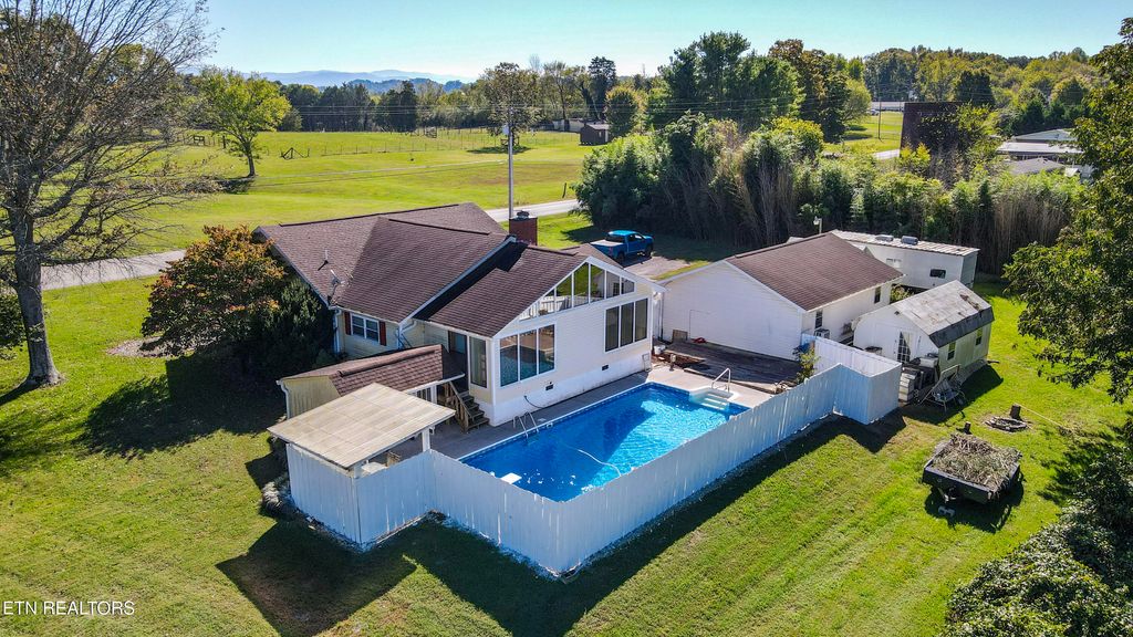 Photo of 406 N Old Tellico Hwy N Hwy, Madisonville, TN 37354 (MLS # 1279137)