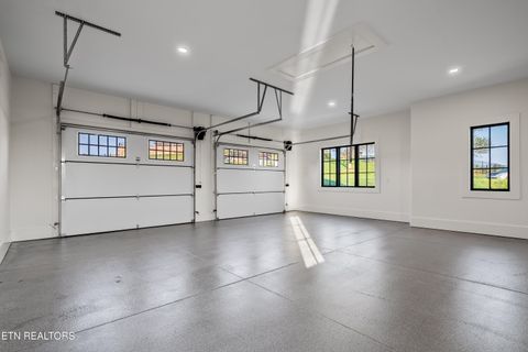 Tiny photo for 155 Amblecrest Drive, Vonore, TN 37885 (MLS # 1336016)