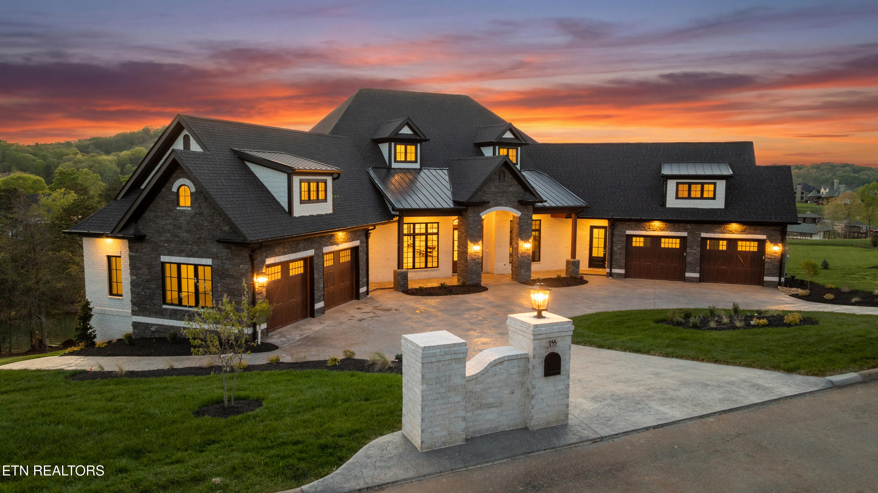 155 Amblecrest Drive