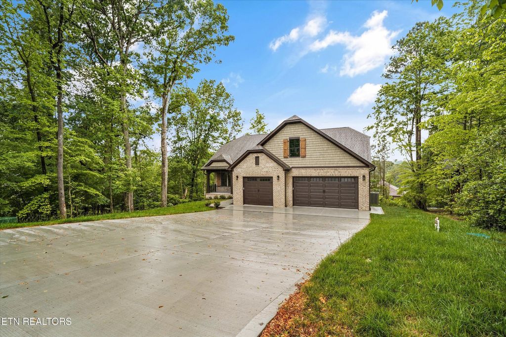 Photo of 222 Mialaquo Circle, Loudon, TN 37774 (MLS # 1339901)